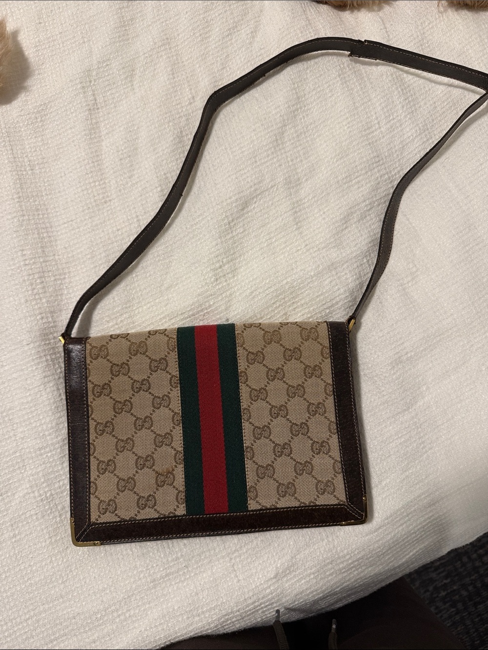 Gucci Tan Monogram Shoulder Bag with Green and Red Web - Picture 4 of 6